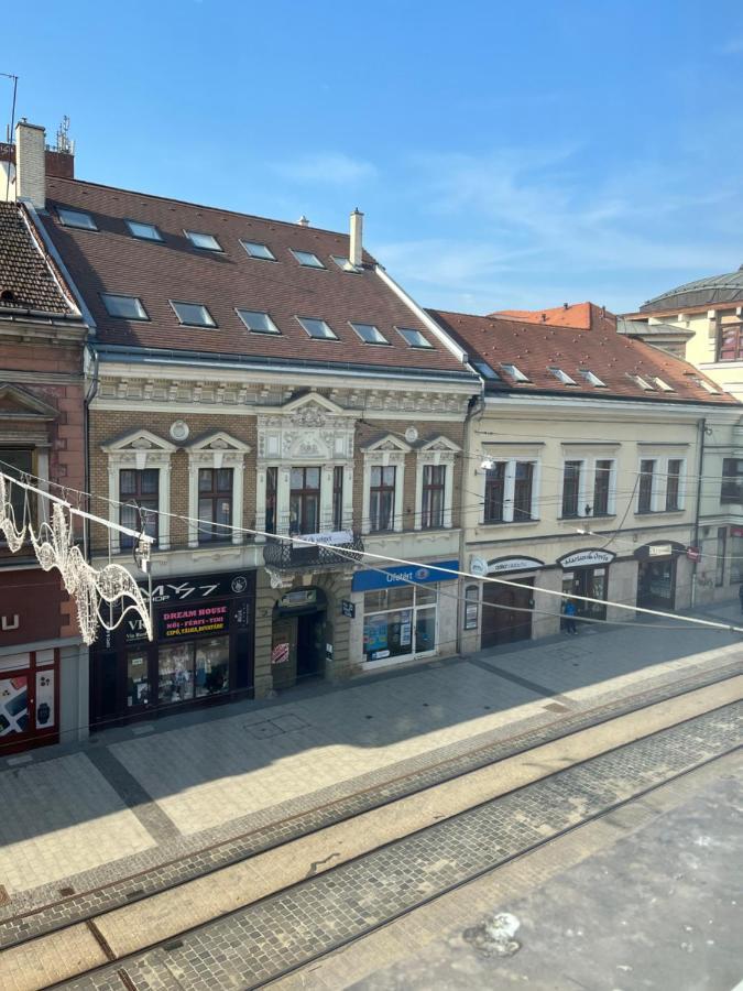 Szechenyi Apartman Мишкольц Экстерьер фото