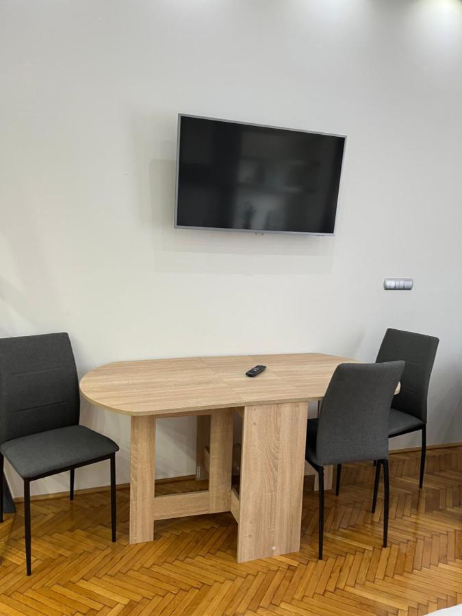 Szechenyi Apartman Мишкольц Экстерьер фото